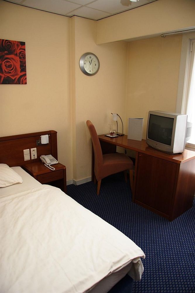 Hotel Royal Зелзат Екстериор снимка