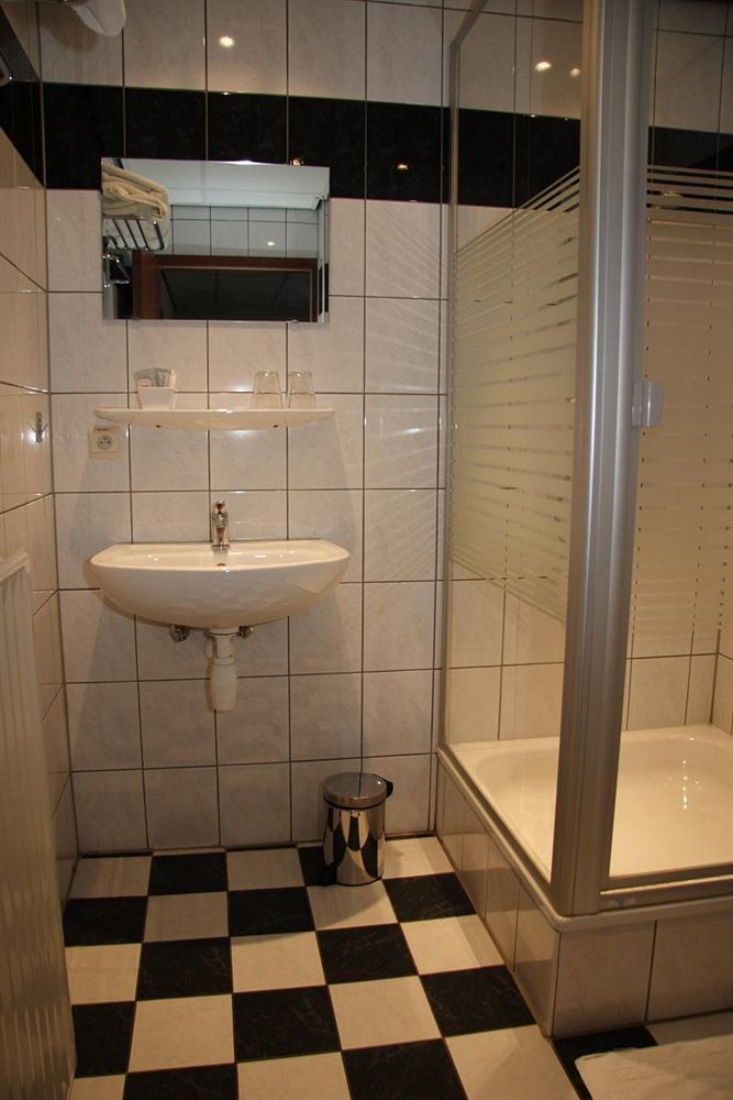 Hotel Royal Зелзат Екстериор снимка